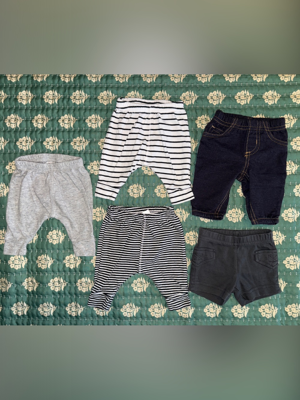 Mix NB Striped and Solid Knit Bottoms Set